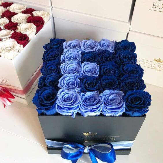 باکس گل رز آبی ترکیبی