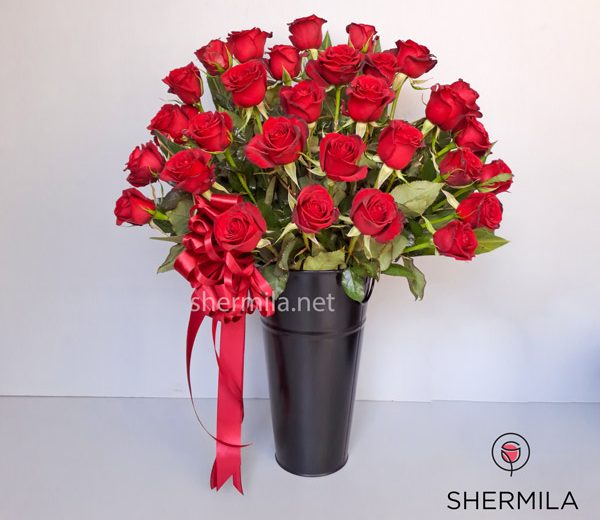 باکس گل عاشقانه رز قرمز