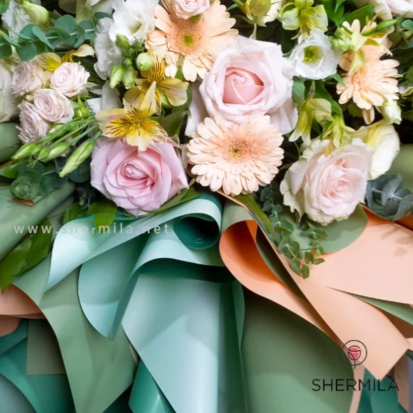 Hanisa-flower-stand-3